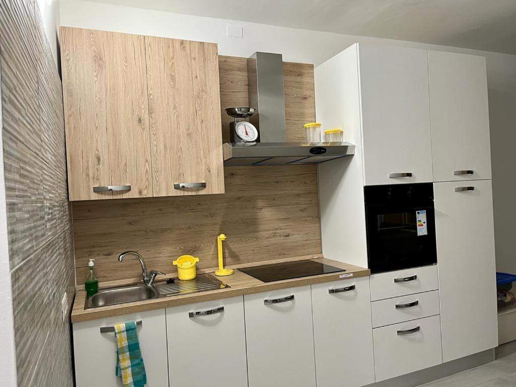 Einaudi Apartment Cologno Monzese Zewnętrze zdjęcie