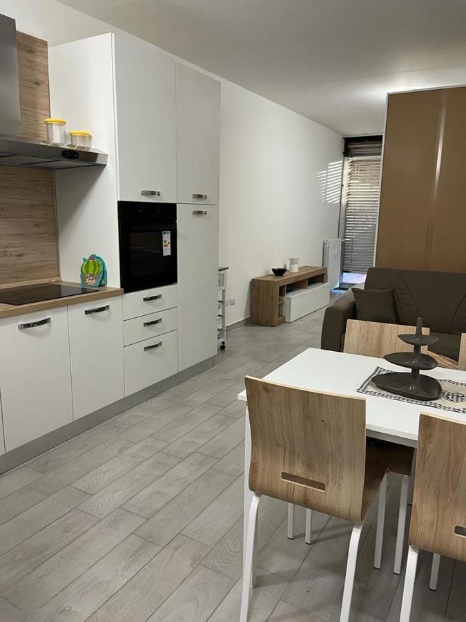 Einaudi Apartment Cologno Monzese Zewnętrze zdjęcie